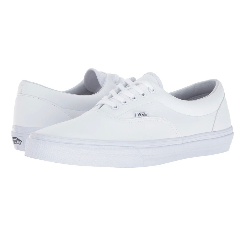Women’s Vans tennis shoes sz 10 or men’s 8.5.
